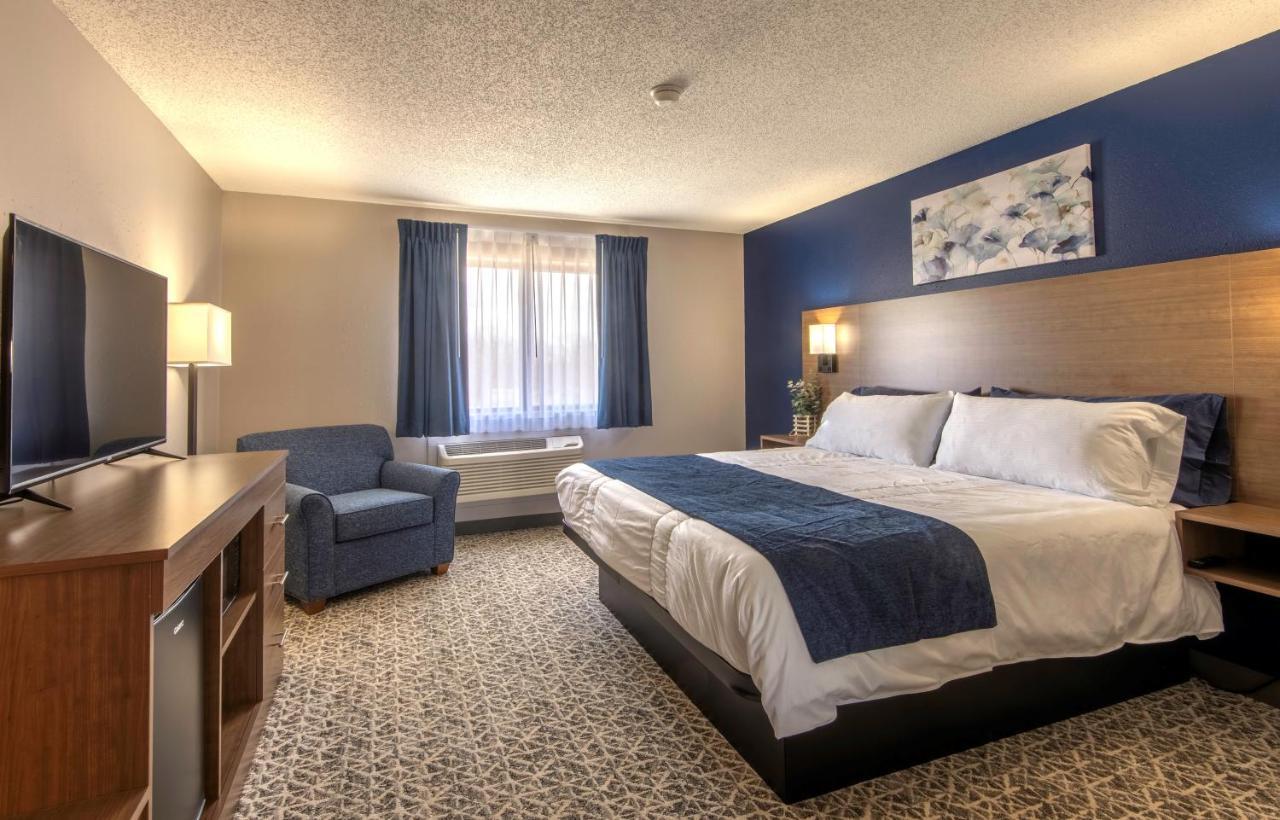 Hilltop Inn & Suites Grove ภายนอก รูปภาพ