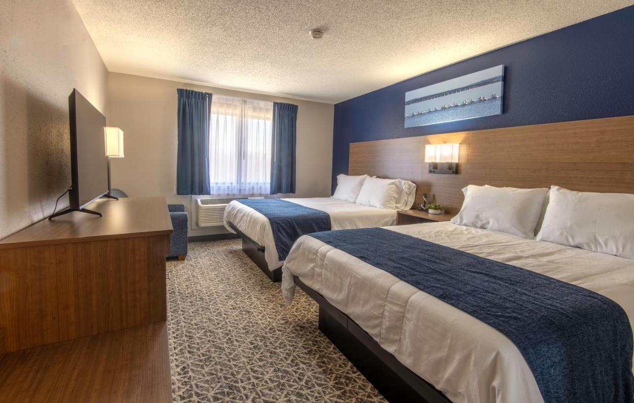 Hilltop Inn & Suites Grove ภายนอก รูปภาพ