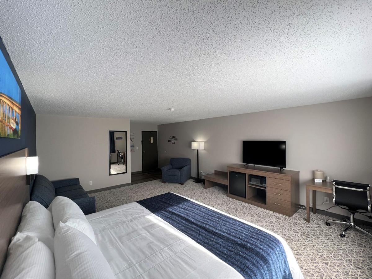 Hilltop Inn & Suites Grove ภายนอก รูปภาพ